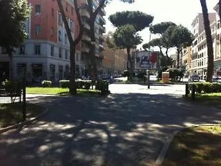 Couette-café A Vinicius Et Mita Rome